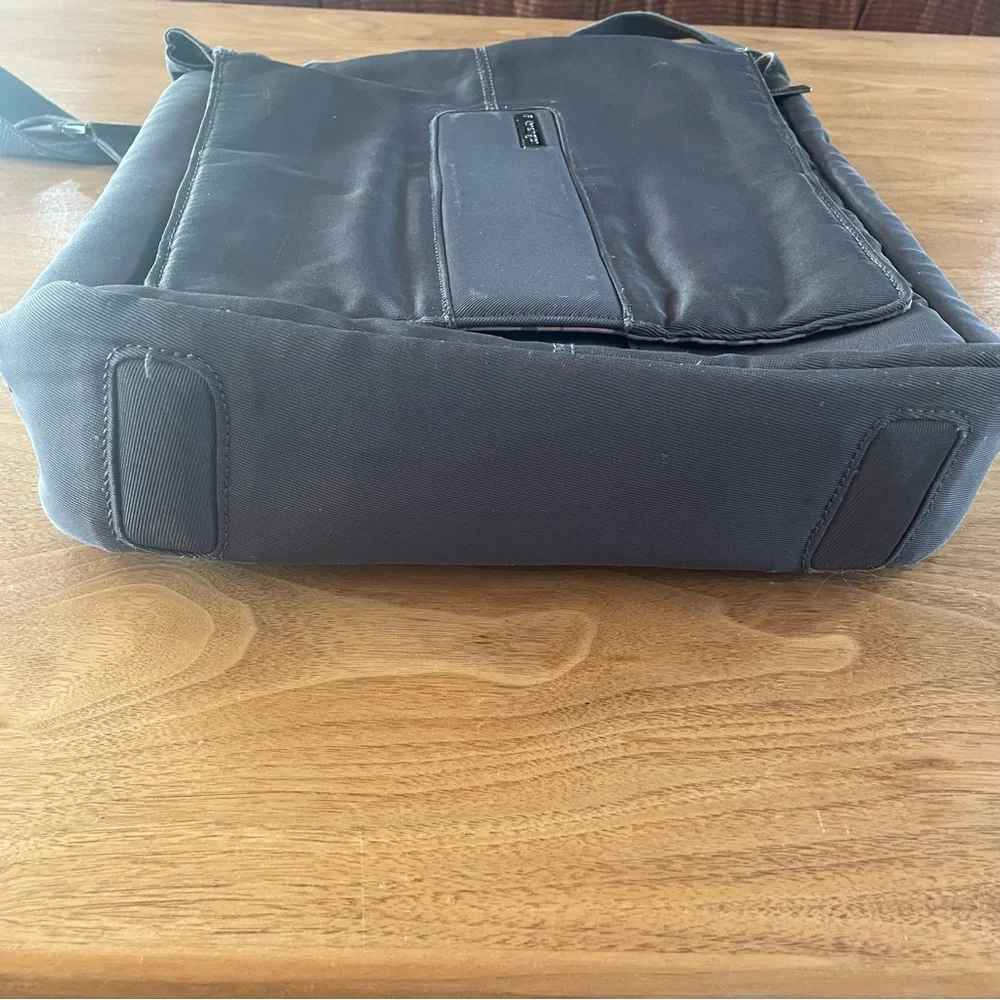 EUC Kensington laptop\messenger bag
